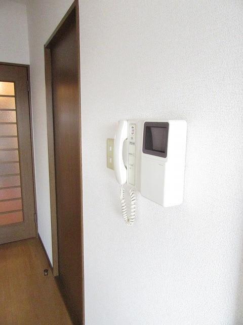 セキュリティ　来客時にお部屋から確認できるモニター付きドアホン♪