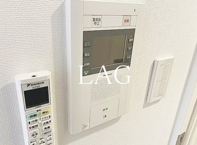 セキュリティ　モニター付きインターホンです。