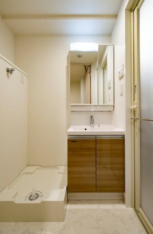 洗面設備　別タイプ部屋　参考写真です