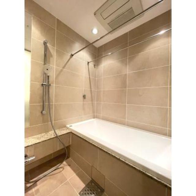 バス・シャワールーム　※写真は同タイプ住戸です。