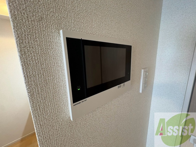 セキュリティ　ＴＶモニター付インターホンです。来客者の顔が見えるので安心！