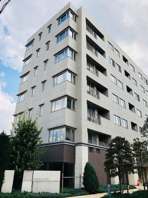 建物外観　外観は落ち着いています
