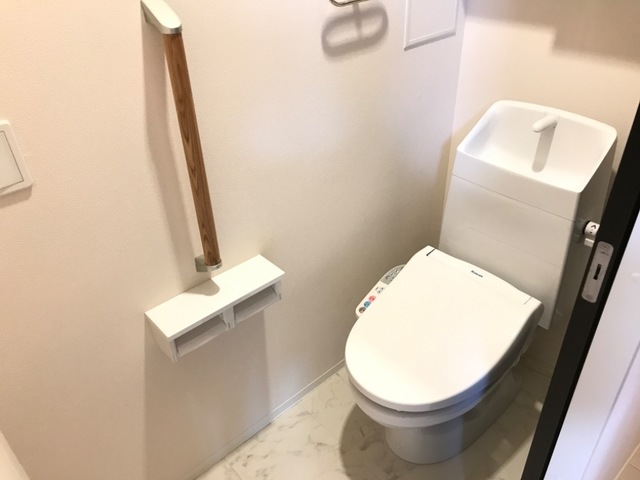 トイレ　トイレ
