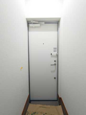 玄関　※参考写真・他部屋の写真となります。