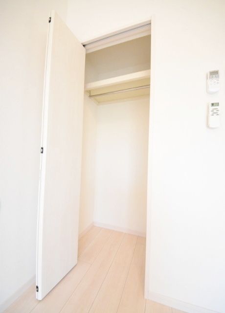 その他設備　★★縦に広い収納付き★★