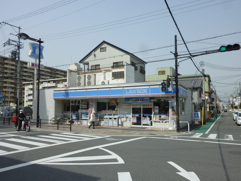 コンビニ　ローソン放出東3丁目店（コンビニ）まで70m