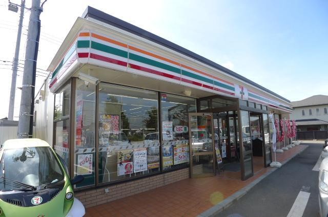 コンビニ　セブンイレブン（コンビニ）まで240m