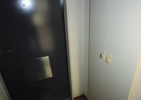 玄関　※別仕様参照
