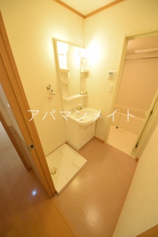 その他設備　室内洗濯機置場です