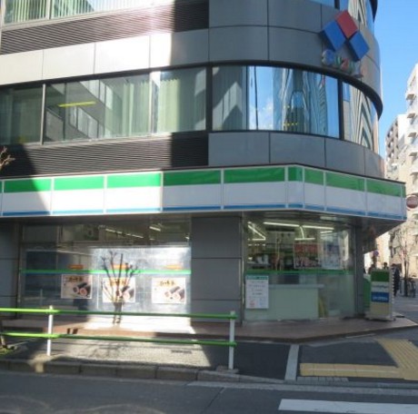 コンビニ　ファミリーマート芝公園一丁目店（コンビニ）まで149m