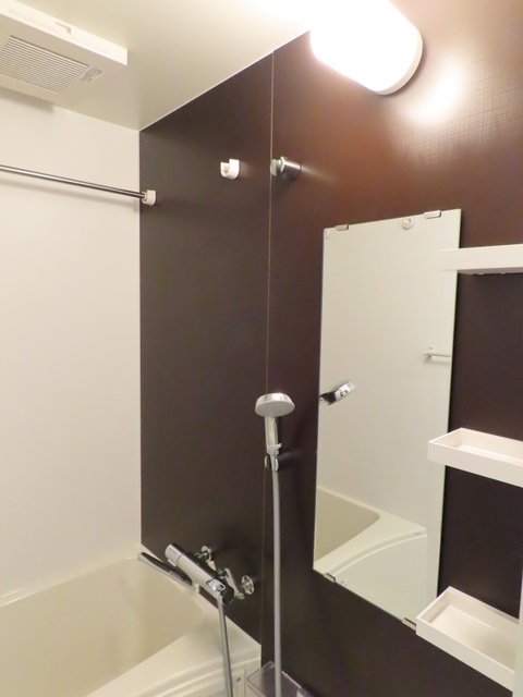 バス・シャワールーム　※写真は同タイプ住戸です。