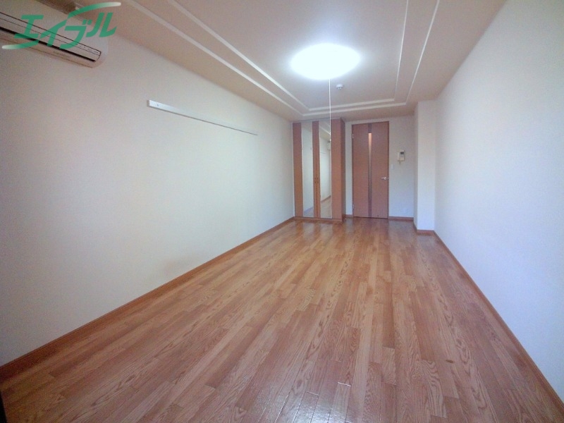 洗面設備　別部屋参考写真です