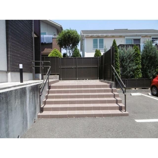エントランス　★お部屋探しは株式会社タウンハウジング東京まで★
