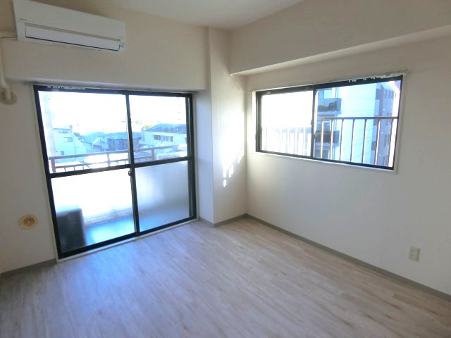 居室・リビング　他のお部屋の参考写真となります。