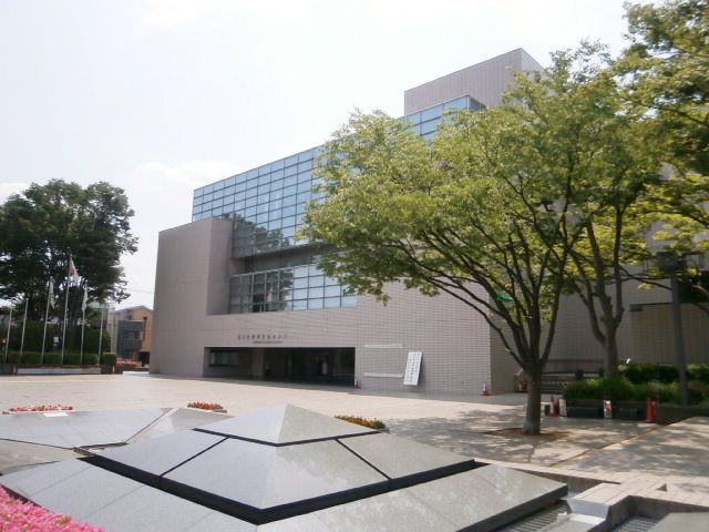 図書館　文化センター（図書館）まで300m