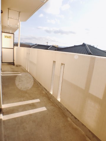 バルコニー　暖かな日差しのふりそそぐバルコニー♪