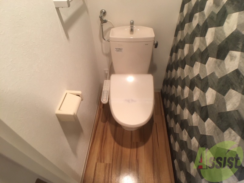 トイレ　ウォシュレット機能がついたトイレ。安心して使用できますね。