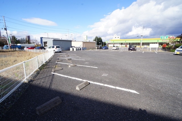駐車場　敷地内駐車場