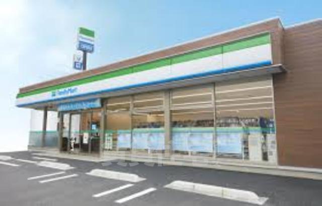 コンビニ　ファミリーマート　東三国三丁目（コンビニ）まで163m