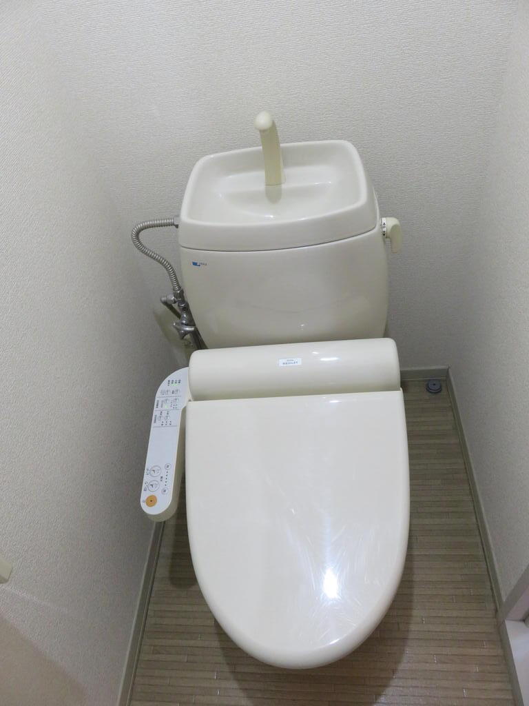 ヴィルヌーヴイクスのトイレ写真