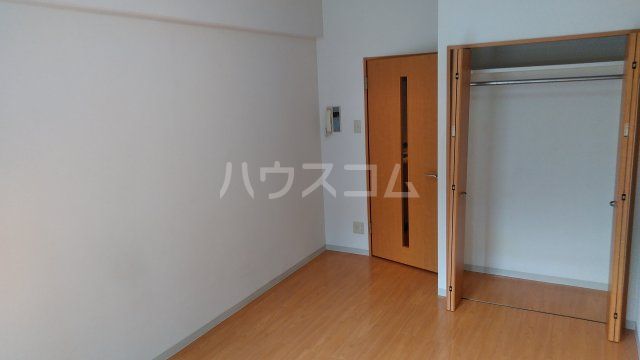 Flos静岡天王町の居間写真