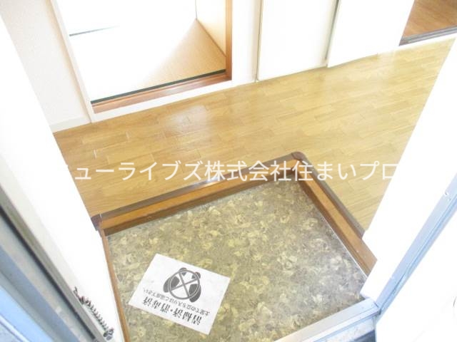 京阪本線 寝屋川市駅 徒歩18分 2階建 築36年の玄関写真