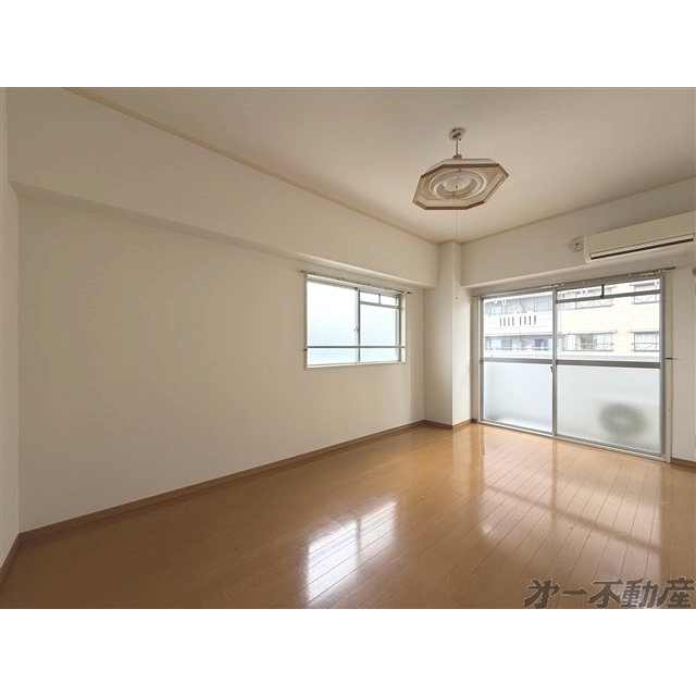建物外観　洋室