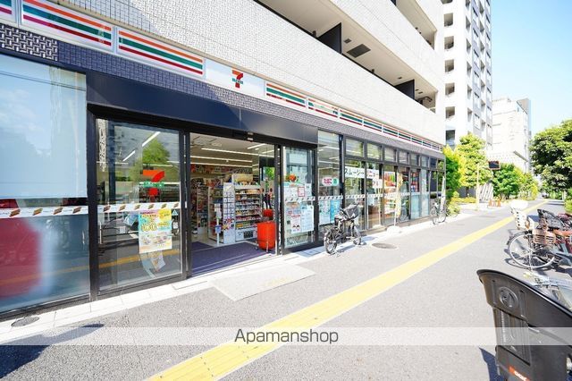 コンビニ　セブン－イレブン新宿７丁目店（コンビニ）まで402m