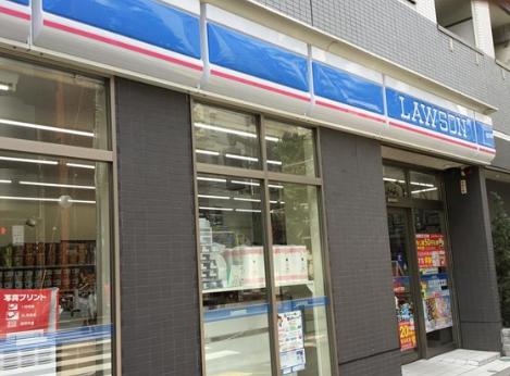 コンビニ　ローソン新宿下落合四丁目店（コンビニ）まで119m