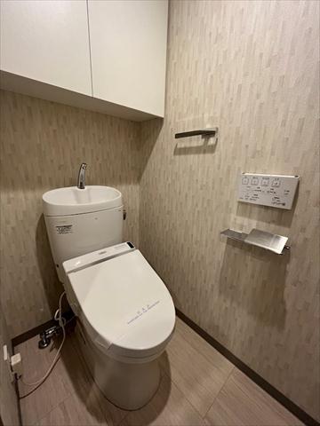 東京メトロ日比谷線 三ノ輪駅 徒歩5分 13階建 築8年のトイレ写真