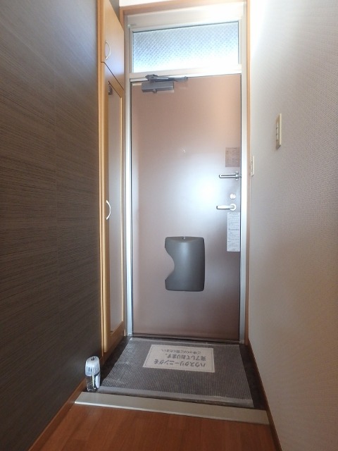玄関　図面と現状に相違がある場合には現状を優先