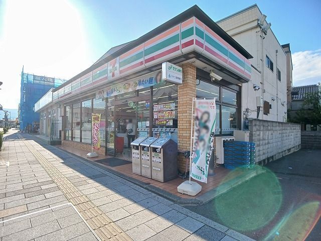 コンビニ　セブンイレブン　広丘駅前店（コンビニ）まで900m