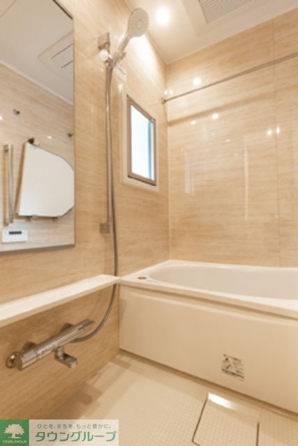 バス・シャワールーム　※写真は同タイプ住戸です。