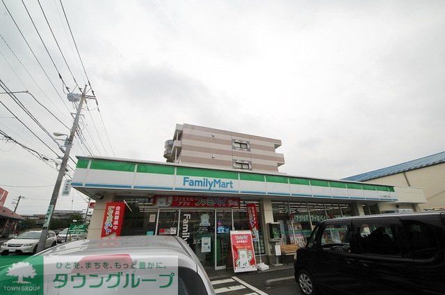 コンビニ　ファミリーマートさいたま西堀三丁目店（コンビニ）まで954m
