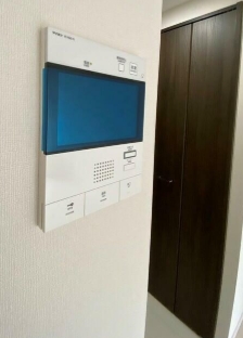 セキュリティ　★モニター付きインターホン完備★