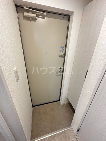 ジーメゾン岩槻加倉の玄関写真