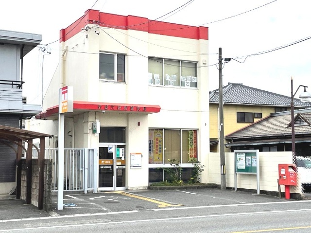 郵便局　東員六把野郵便局（郵便局）まで294m