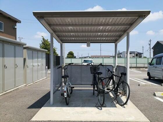 富山地鉄不二越上滝 朝菜町駅 徒歩25分 2階建 築8年の外観写真
