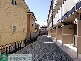 レオパレスルナシャインIVの外観写真