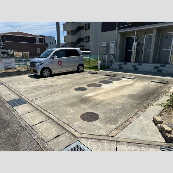 その他　駐車場