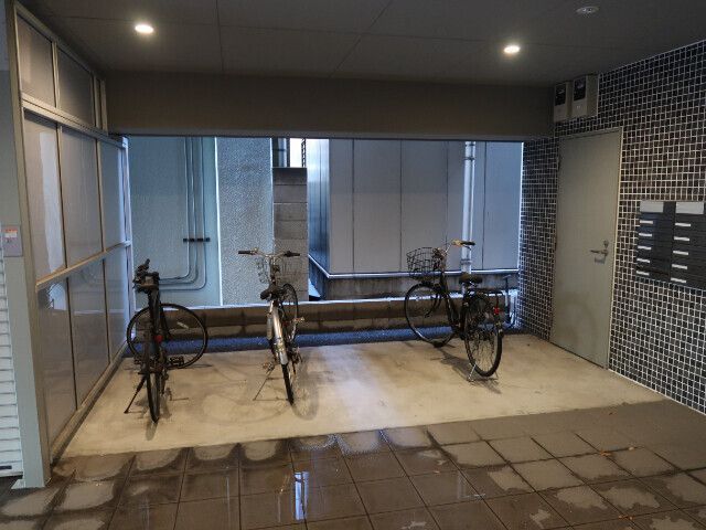 駐車場　駐輪場