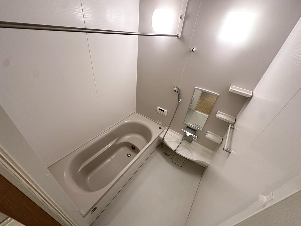 バス・シャワールーム　※退去前の為別部屋の写真です。