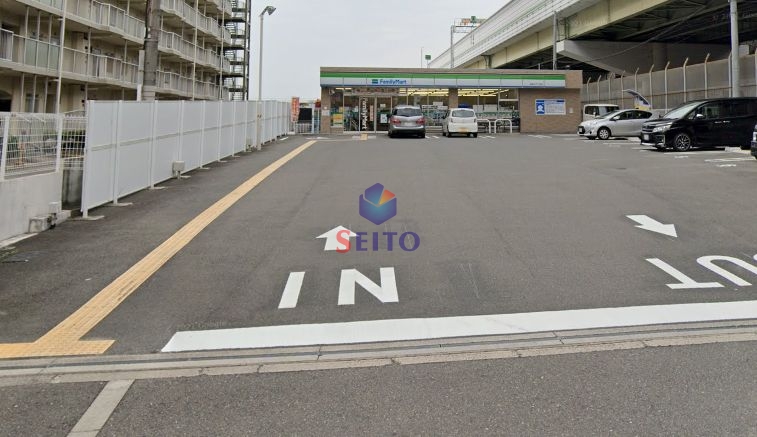 コンビニ　ファミリーマート海老江三丁目店（コンビニ）まで487m