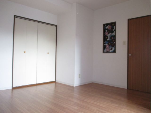 その他部屋・スペース　８．８帖のフローリングのお部屋