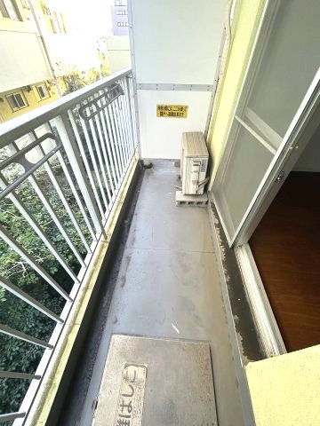 地下鉄名港線 六番町駅 徒歩9分 4階建 築41年の内装写真