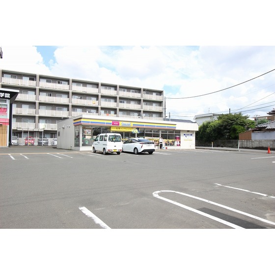 コンビニ　ミニストップ仙台高松２丁目店（コンビニ）まで492m