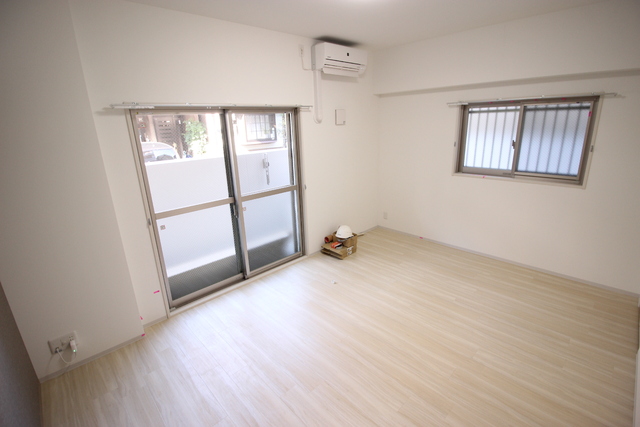 居室・リビング　９．１帖の広々とした部屋です♪