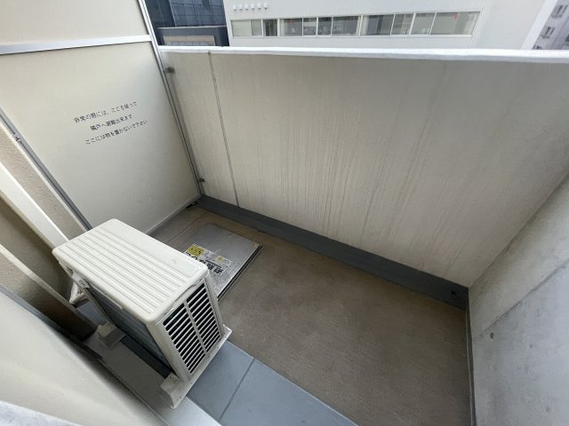 バルコニー　外からの目が気にならないバルコニーで洗濯物が干せます