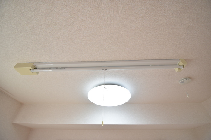 その他設備　室内物干し