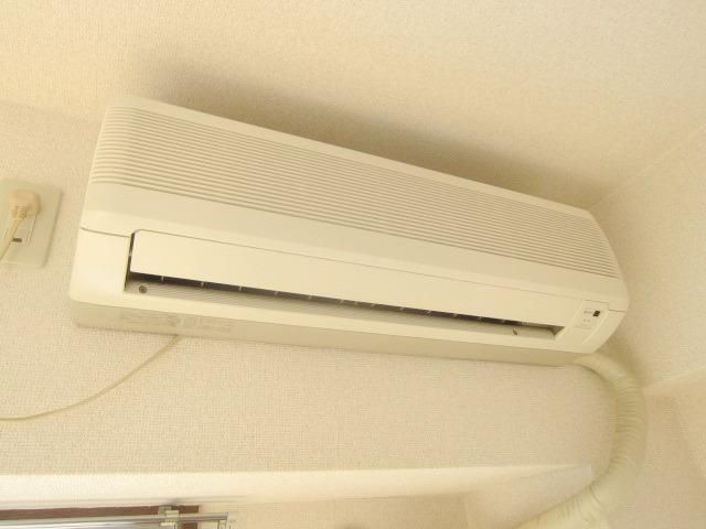 その他　★エアコン付いてます★